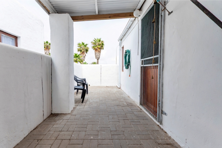 3 Bedroom Property for Sale in Laaiplek Western Cape